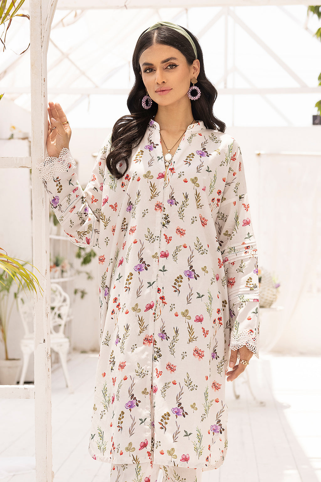 Snowbloom-2PC (Kubra Khan)